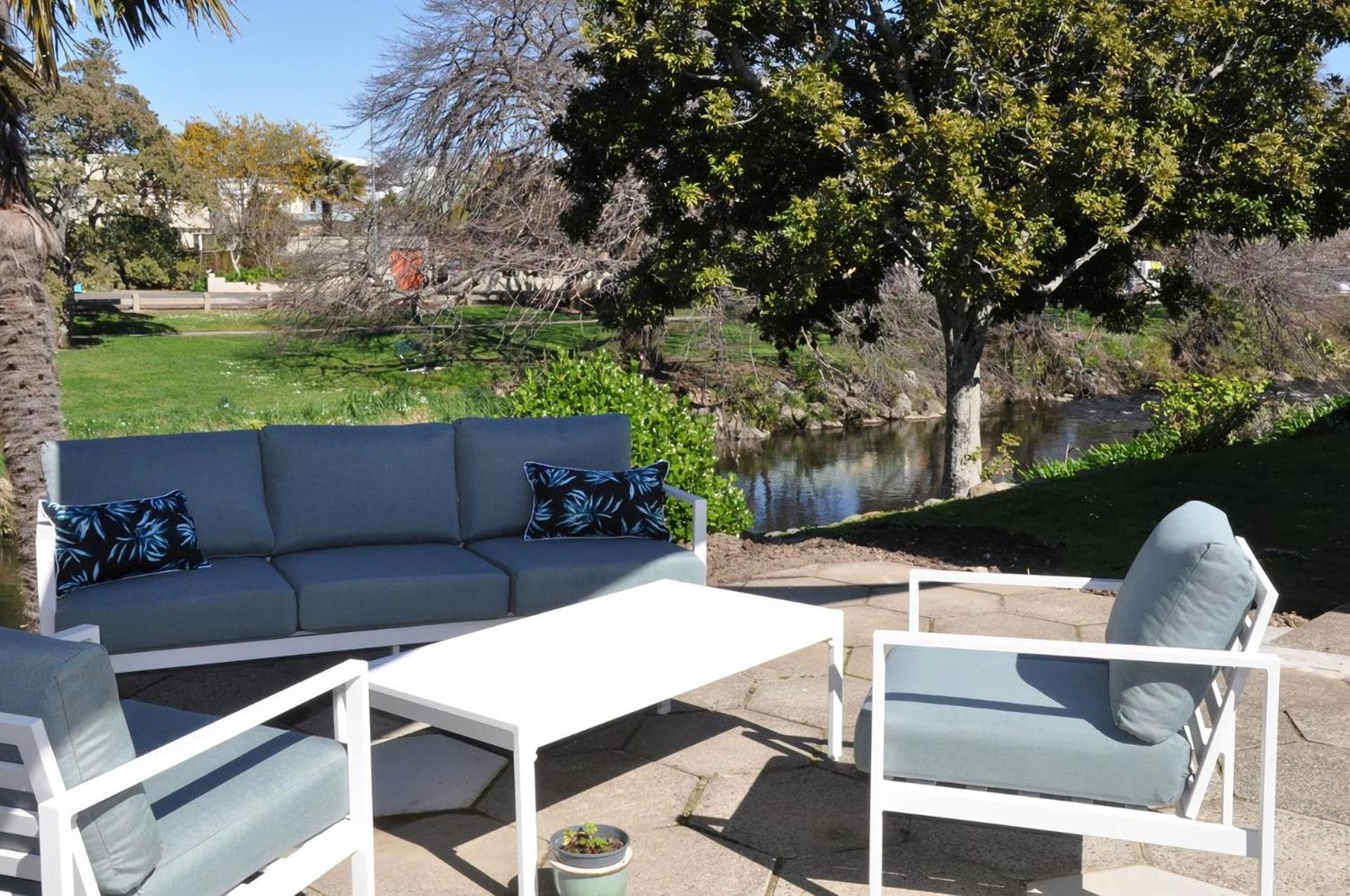 Sunny Riverside Retreat Nelson Exterior foto